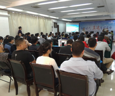 銳之旗舉辦營銷會議，助力河南中小企業(yè)快速發(fā)展